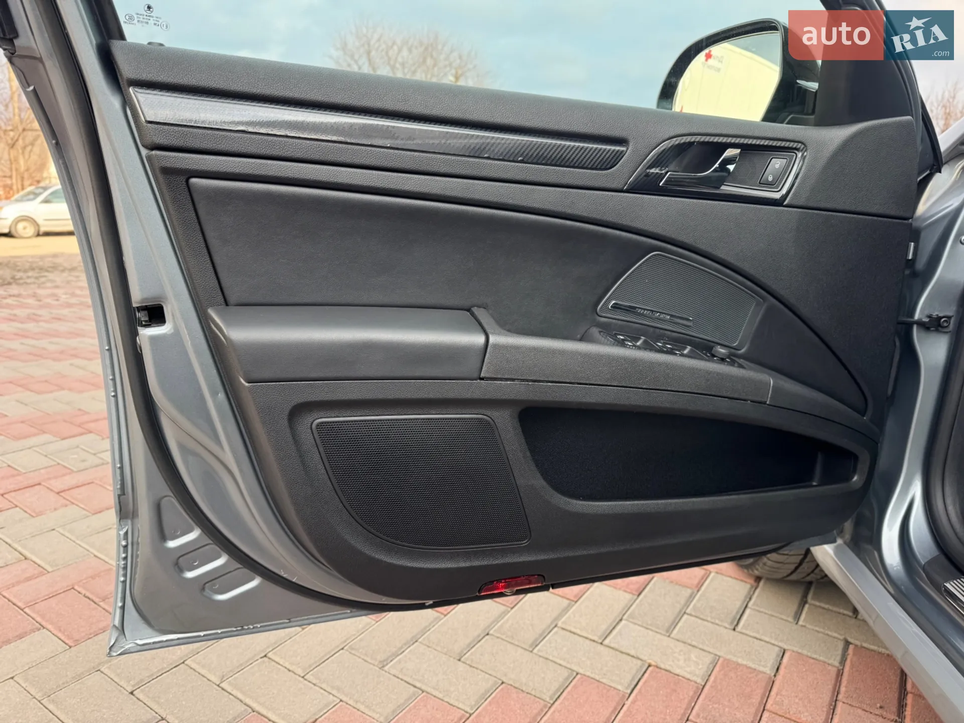 2011 Skoda Superb - мініатюра 40