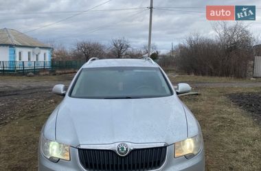 Універсал Skoda Superb 2010 в Лозовій