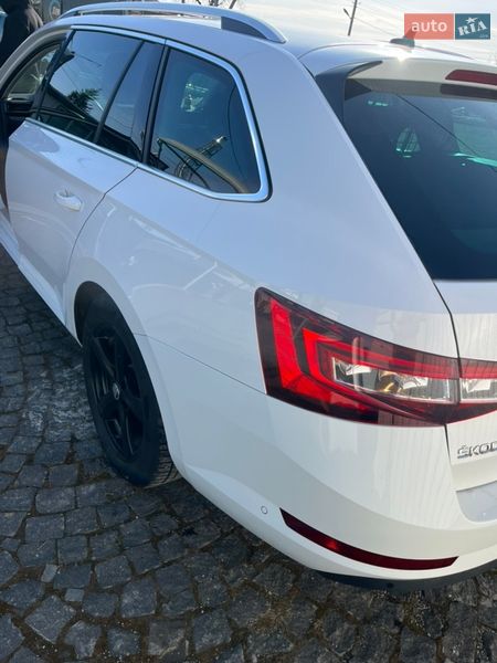 Універсал Skoda Superb 2018 в Тернополі