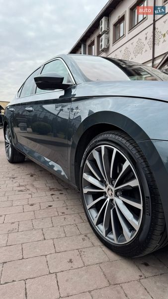 Ліфтбек Skoda Superb 2016 в Стрию