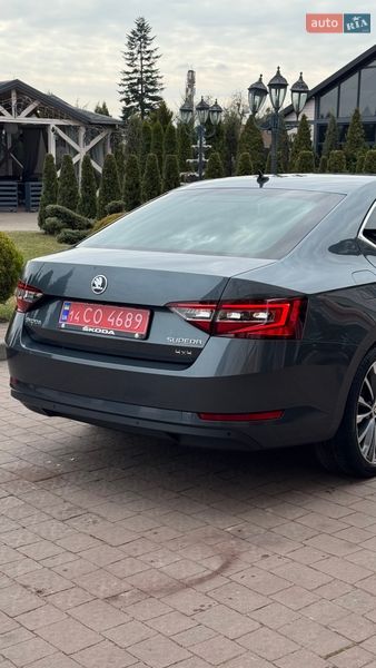 Ліфтбек Skoda Superb 2016 в Стрию
