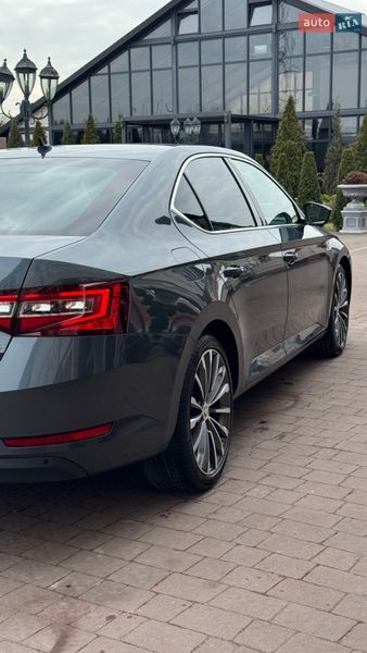 Ліфтбек Skoda Superb 2016 в Стрию