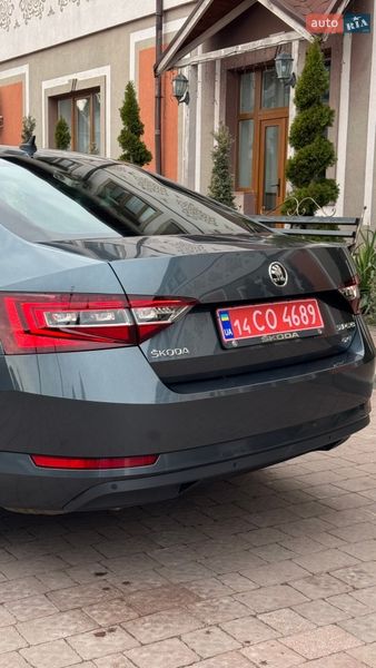 Ліфтбек Skoda Superb 2016 в Стрию