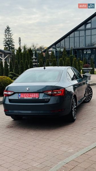 Ліфтбек Skoda Superb 2016 в Стрию