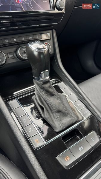 Ліфтбек Skoda Superb 2016 в Стрию