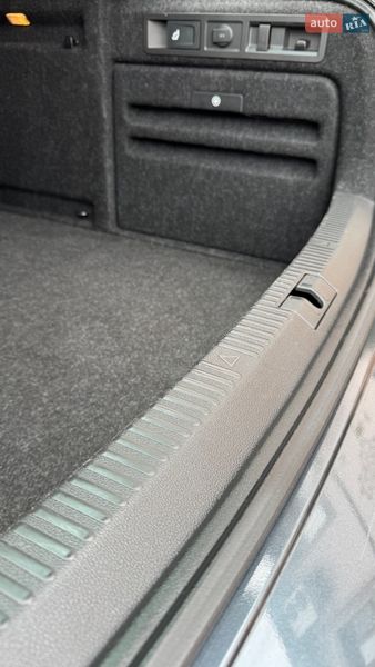 Ліфтбек Skoda Superb 2016 в Стрию