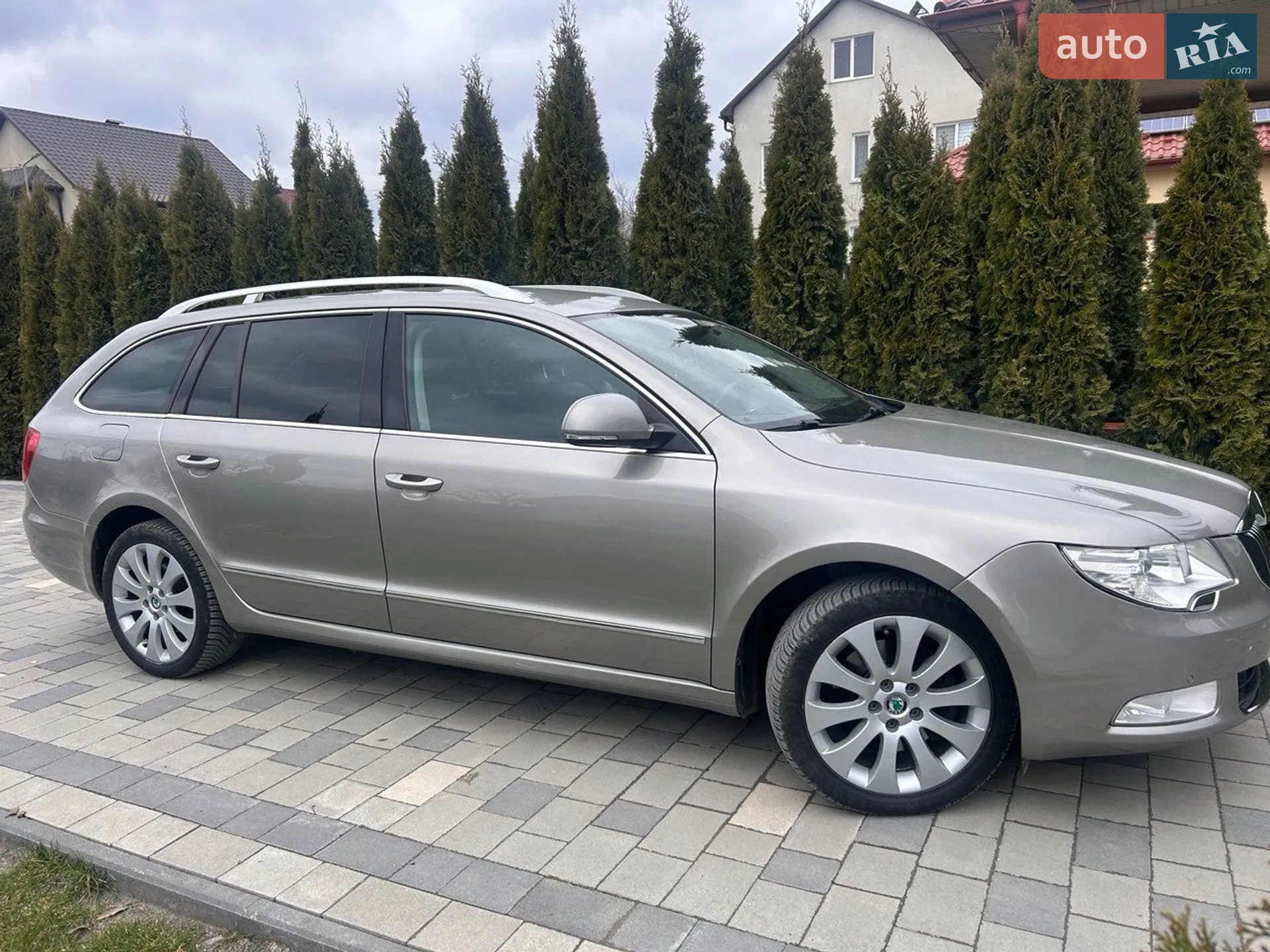 2011 Skoda Superb - мініатюра 4