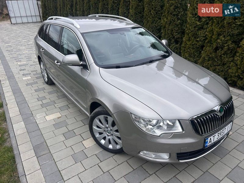 Skoda Superb 2011