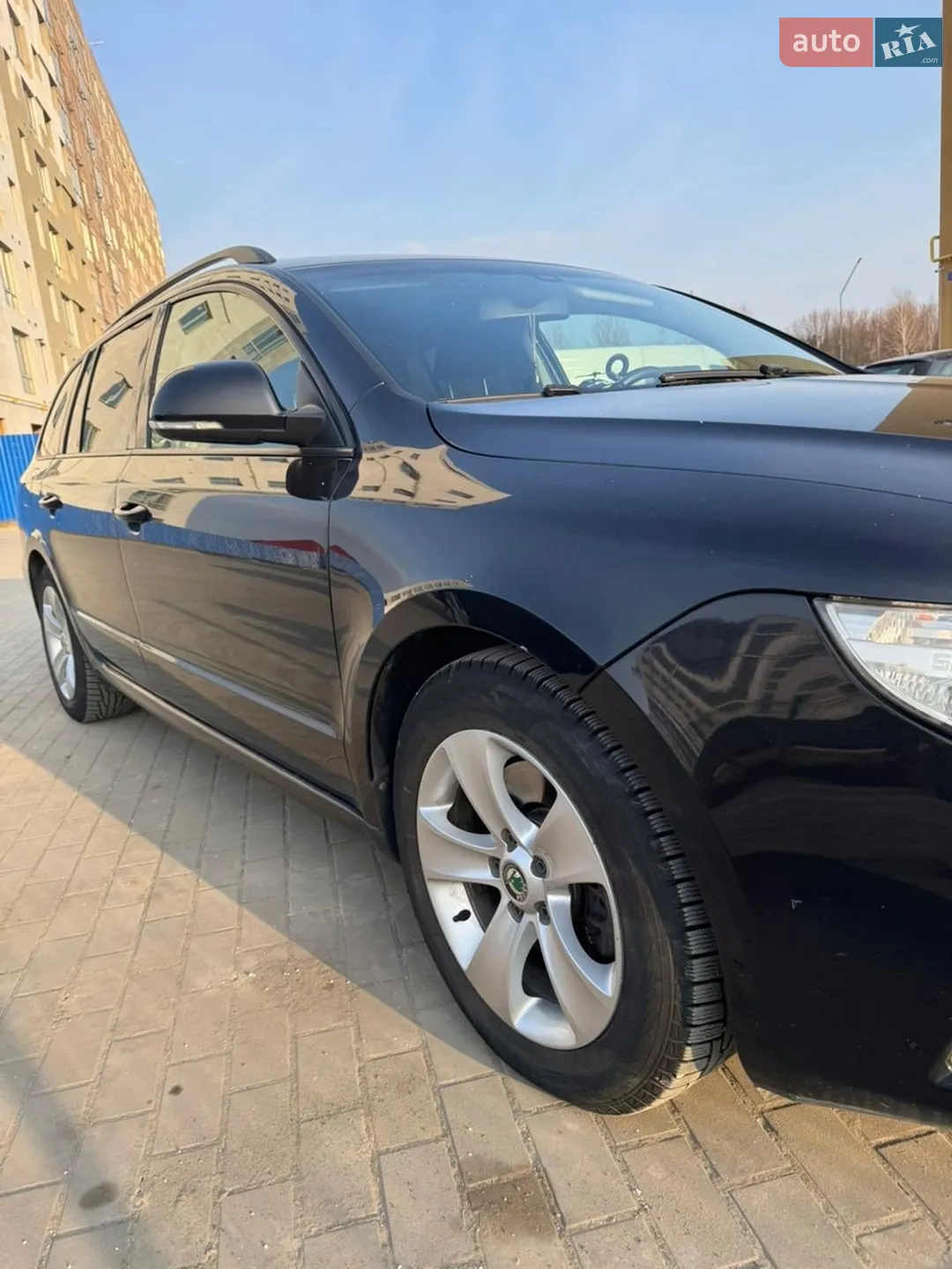 2011 Skoda Superb - мініатюра 3