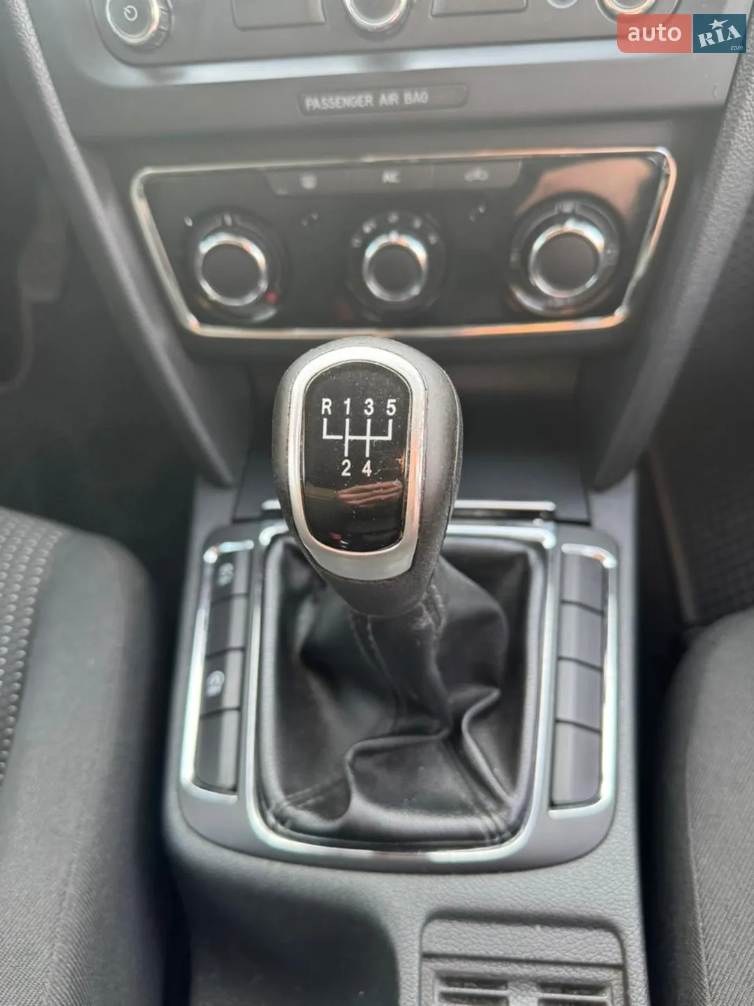 2011 Skoda Superb - мініатюра 7