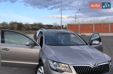 Универсал Skoda Superb 2013 в Мукачево
