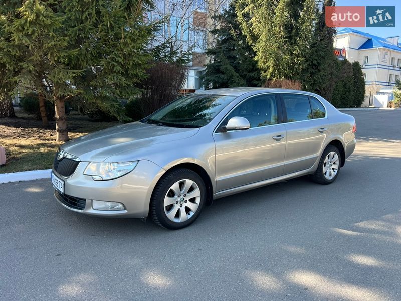 Skoda Superb 2012 Skoda Superb 2012