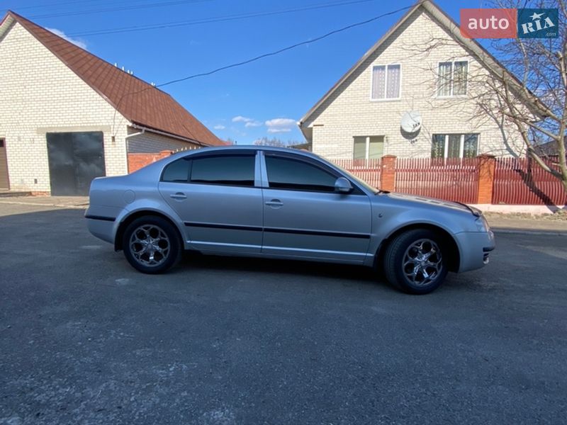 Ліфтбек Skoda Superb 2007 в Чернігові