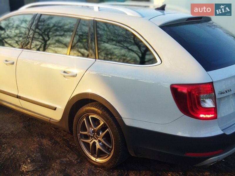 Универсал Skoda Superb 2014 в Белой Церкви