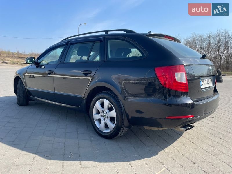Универсал Skoda Superb 2011 в Львове фото 10 Универсал Skoda Superb 2011 в Львове