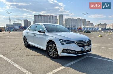 Лифтбек Skoda Superb 2022 в Киеве