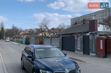 Універсал Skoda Superb 2016 в Рівному