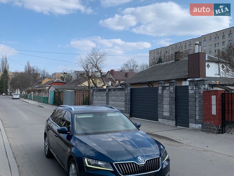 Универсал Skoda Superb 2016 в Ровно