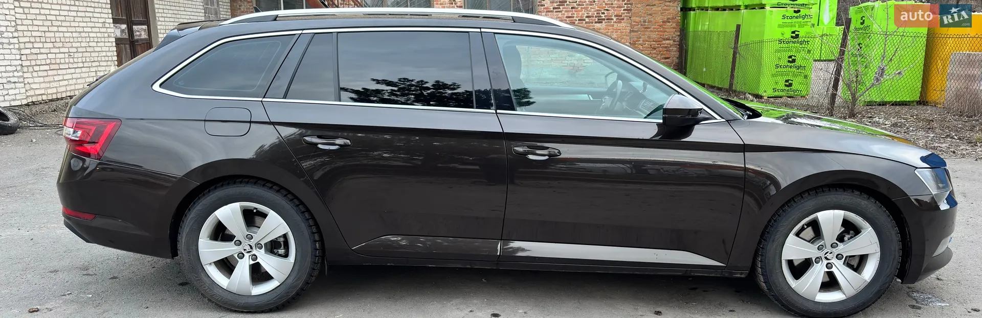 2019 Skoda Superb - мініатюра 9