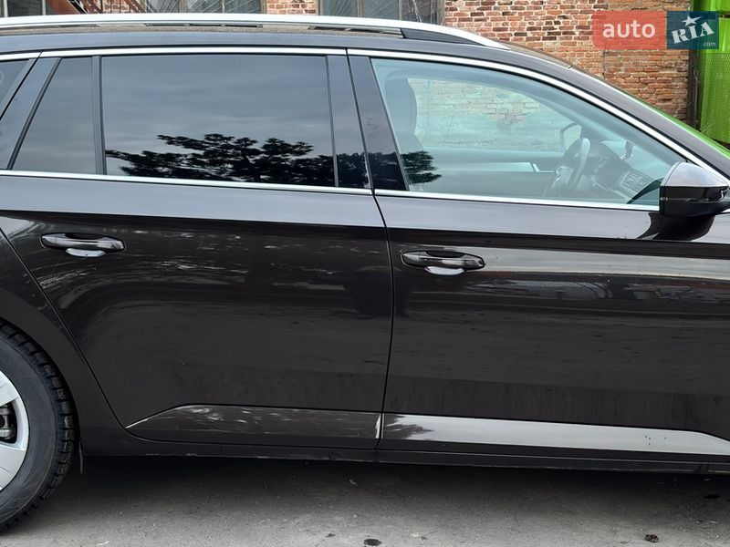 Універсал Skoda Superb 2019 в Вінниці