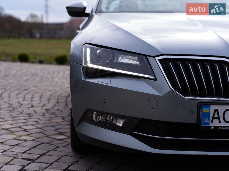 Ліфтбек Skoda Superb 2016 в Мукачевому