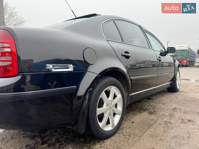 Лифтбек Skoda Superb 2006 в Кропивницком