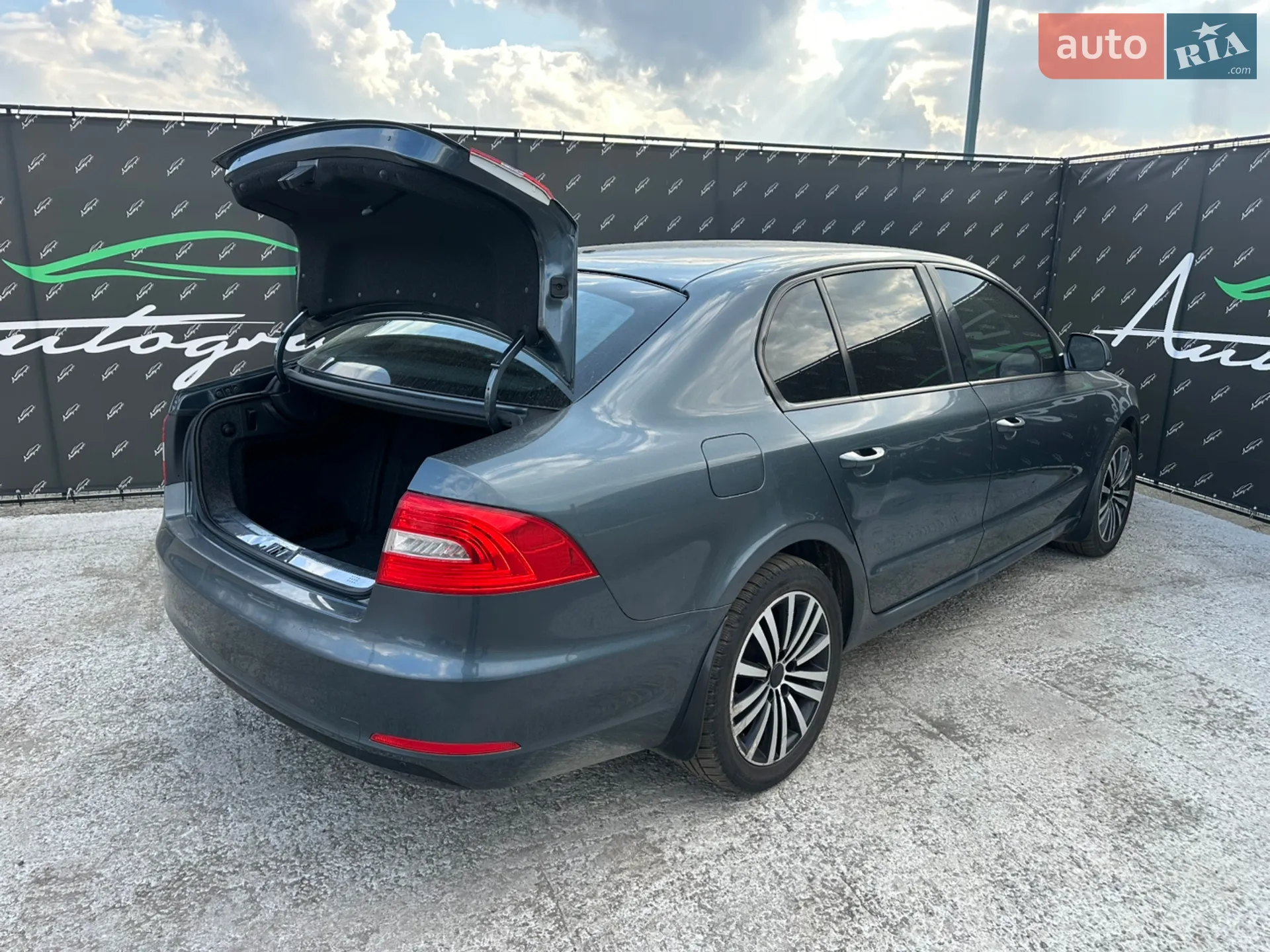 2014 Skoda Superb - мініатюра 22