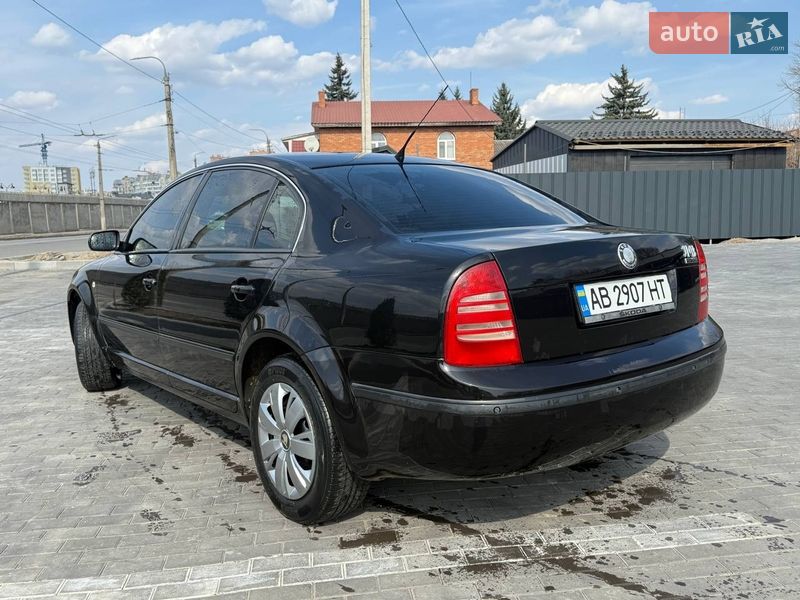 Лифтбек Skoda Superb 2005 в Виннице