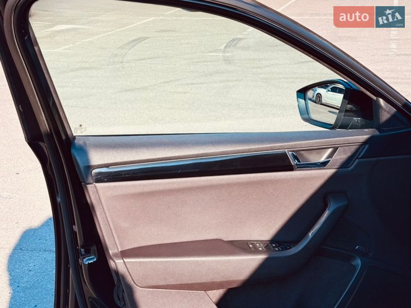 Универсал Skoda Superb 2016 в Киеве фото 23 Универсал Skoda Superb 2016 в Киеве