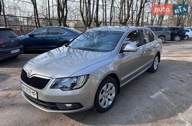 Лифтбек Skoda Superb 2015 в Киеве