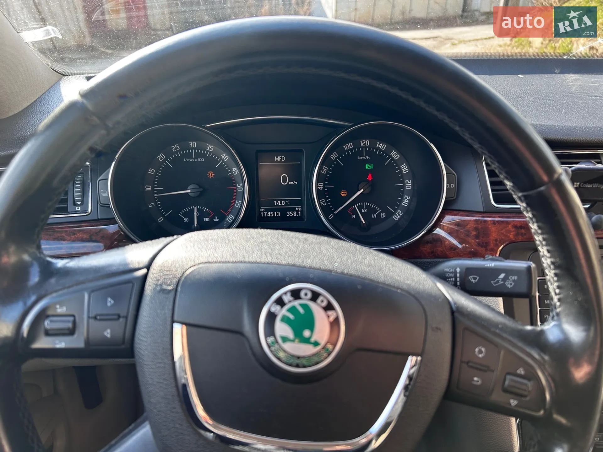 2010 Skoda Superb - мініатюра 7