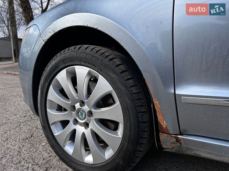 Лифтбек Skoda Superb 2010 в Киеве
