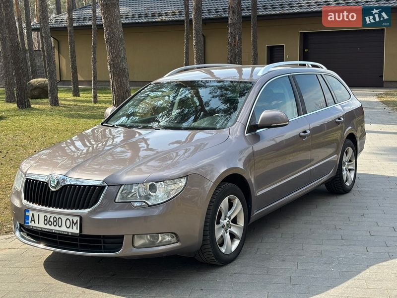 Универсал Skoda Superb 2010 в Житомире