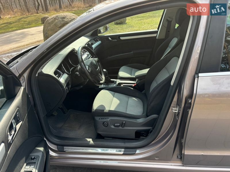 Универсал Skoda Superb 2010 в Житомире