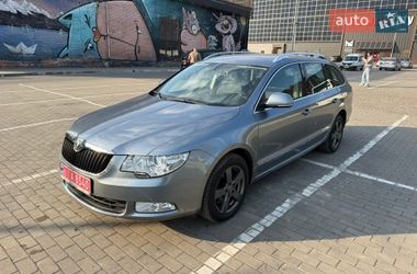 Универсал Skoda Superb 2010 в Луцке