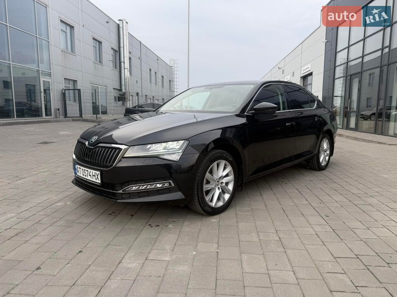 Лифтбек Skoda Superb 2023 в Ивано-Франковске фото Лифтбек Skoda Superb 2023 в Ивано-Франковске