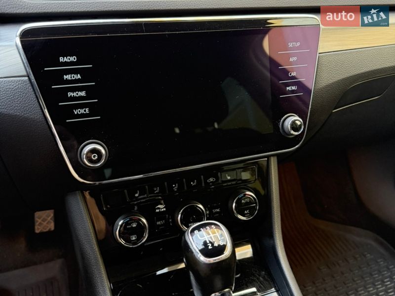 Универсал Skoda Superb 2018 в Хусте