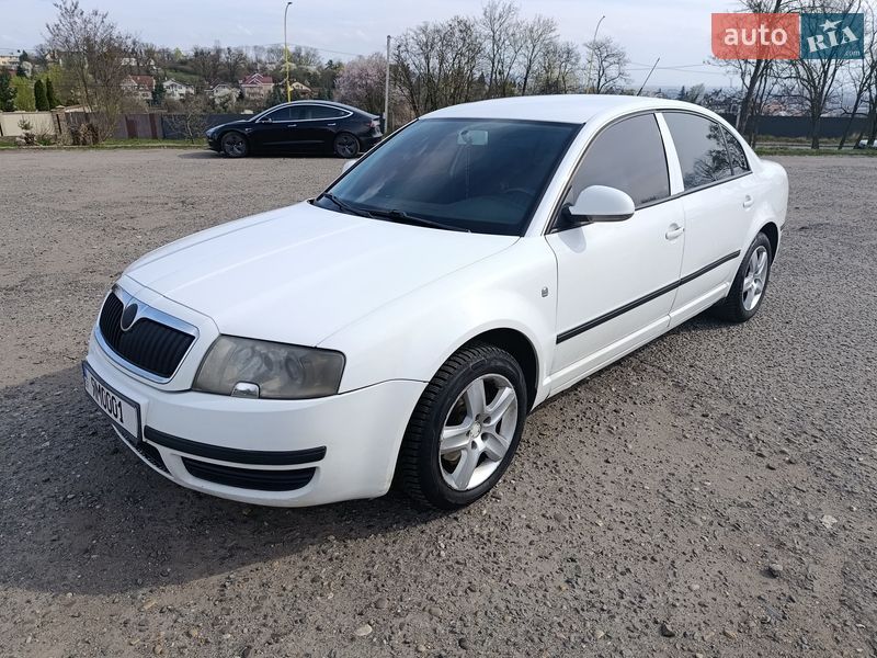 Лифтбек Skoda Superb 2006 в Ужгороде