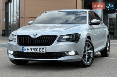 Ліфтбек Skoda Superb 2017 в Дніпрі