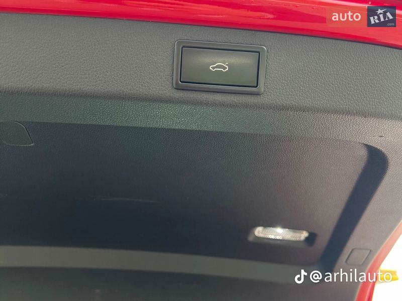 Универсал Skoda Superb 2019 в Мукачево