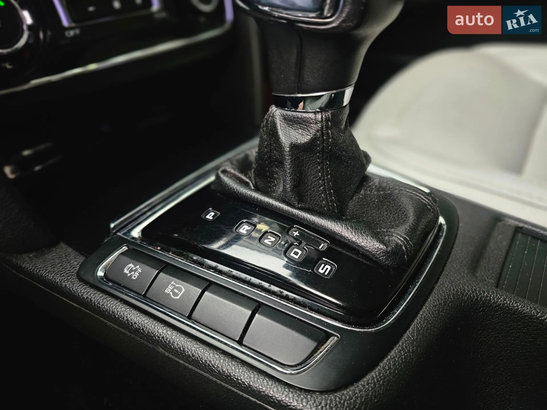 2010 Skoda Superb - мініатюра 25