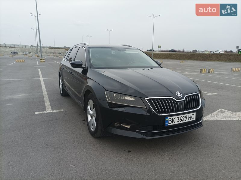 Универсал Skoda Superb 2015 в Львове