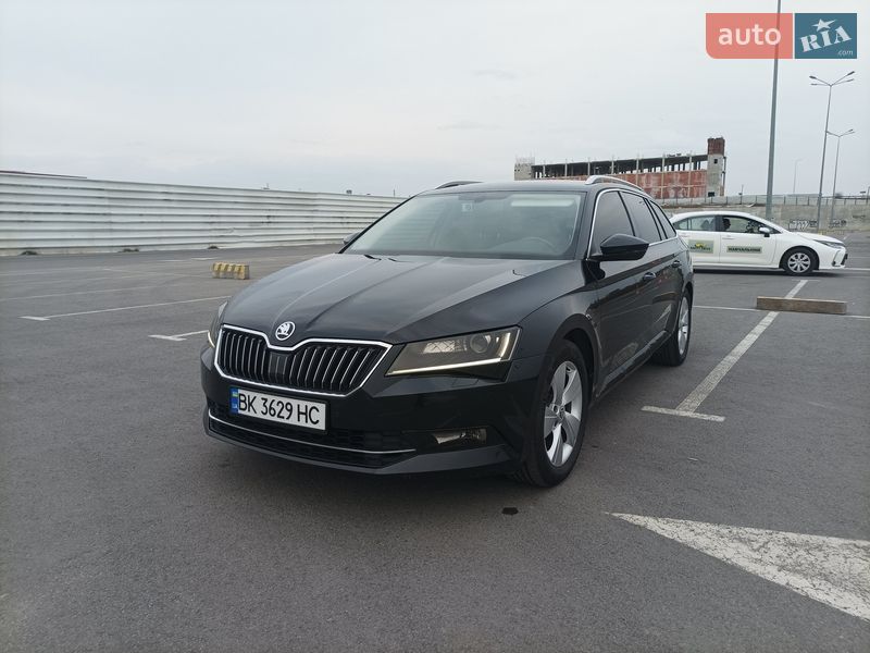 Универсал Skoda Superb 2015 в Львове