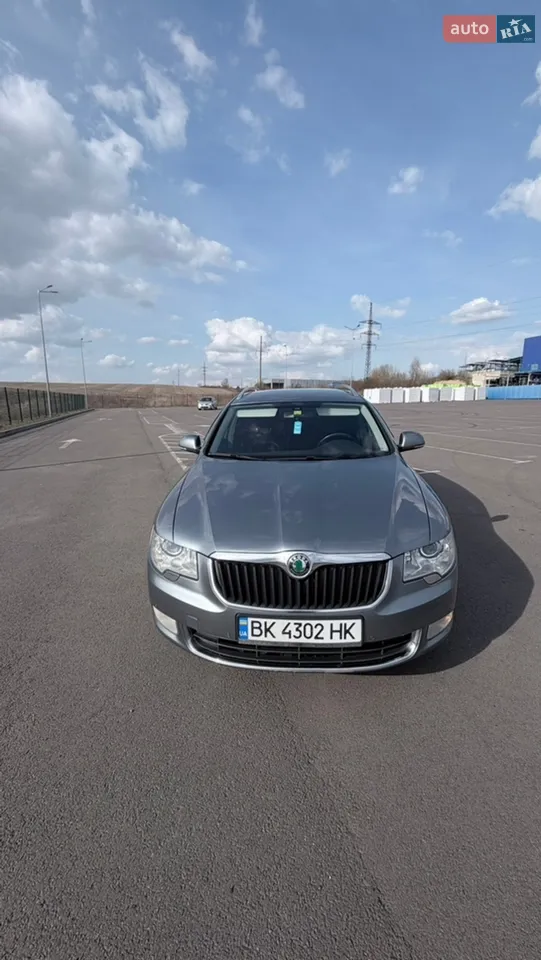 2011 Skoda Superb - мініатюра 17