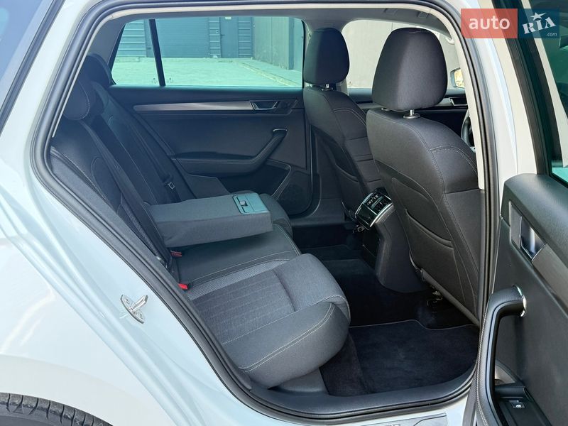 Универсал Skoda Superb 2021 в Киеве фото 82 Универсал Skoda Superb 2021 в Киеве