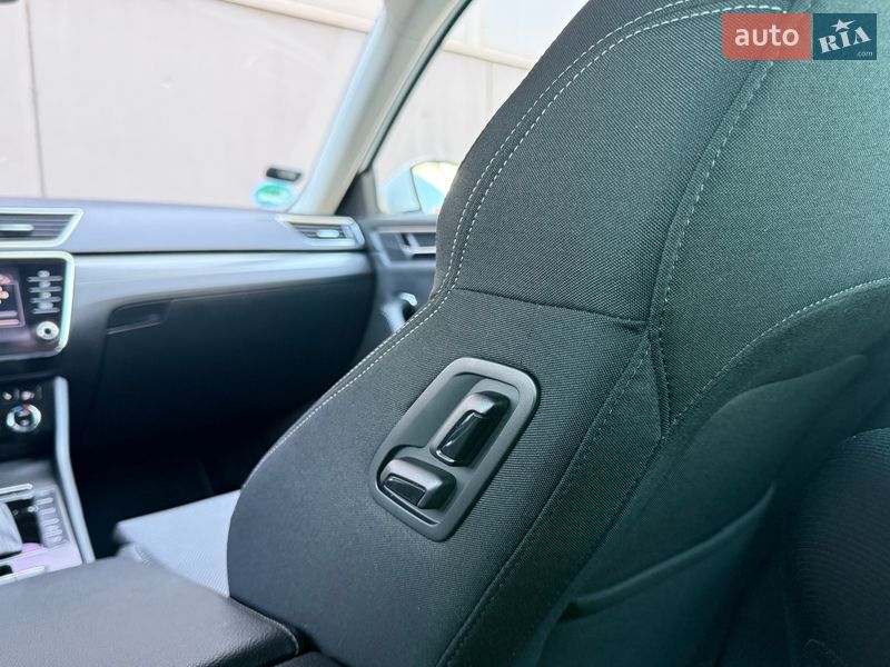 Универсал Skoda Superb 2021 в Киеве фото 81 Универсал Skoda Superb 2021 в Киеве