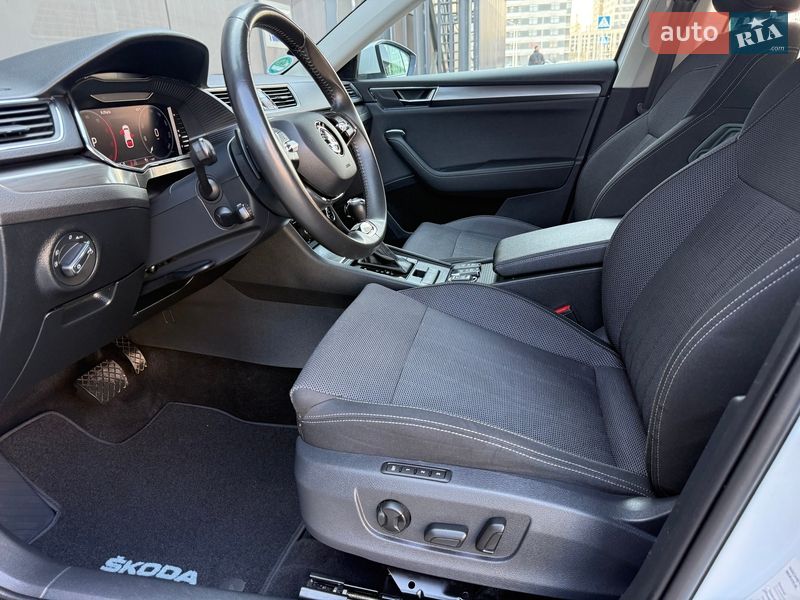 Универсал Skoda Superb 2021 в Киеве фото 44 Универсал Skoda Superb 2021 в Киеве