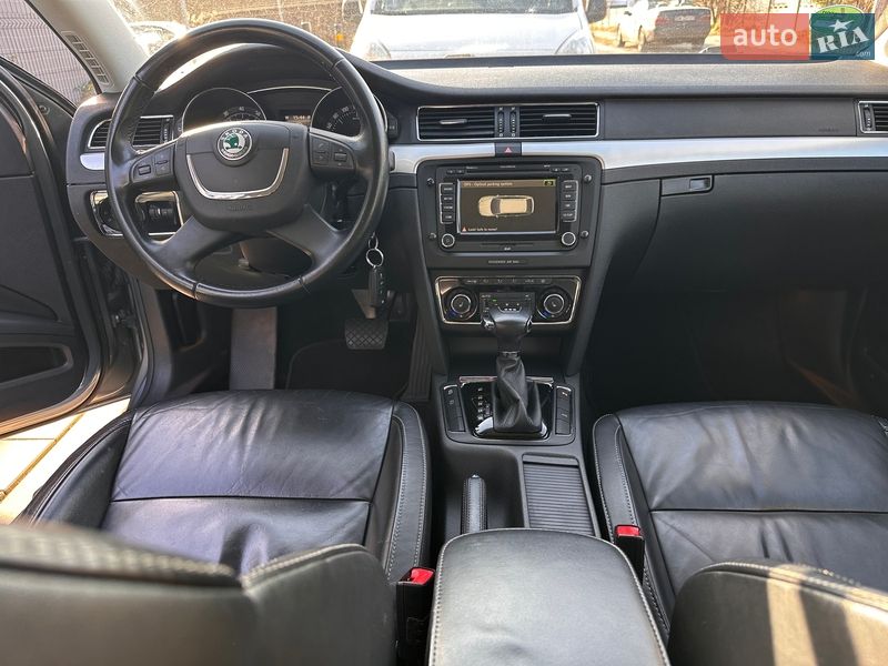 Универсал Skoda Superb 2011 в Луцке фото 28 Универсал Skoda Superb 2011 в Луцке