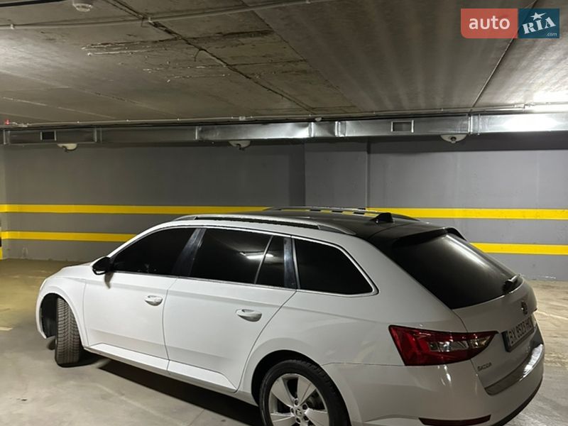 Универсал Skoda Superb 2015 в Хмельницком