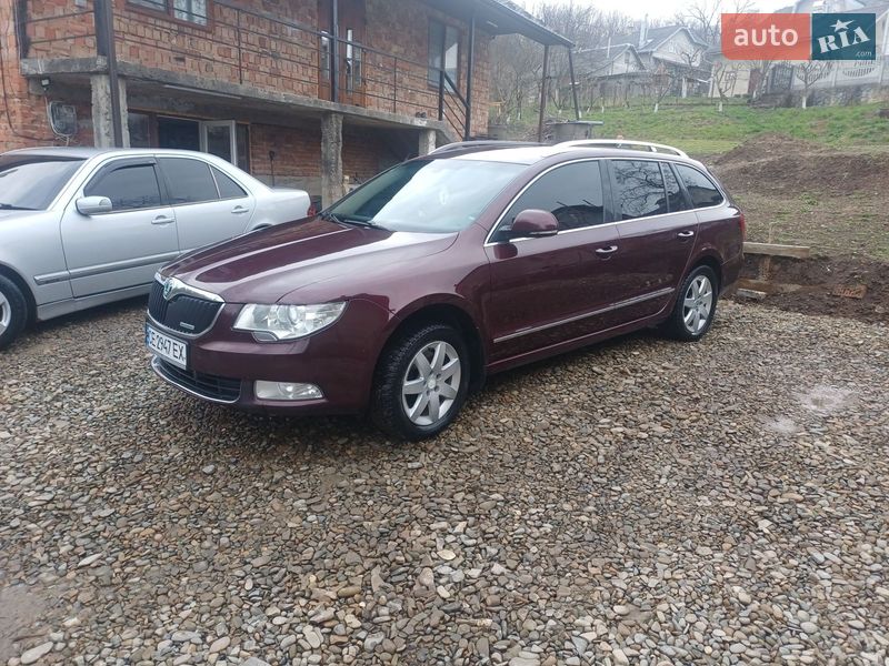 Универсал Skoda Superb 2011 в Кицмани фото Универсал Skoda Superb 2011 в Кицмани